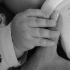 Feeding newborn